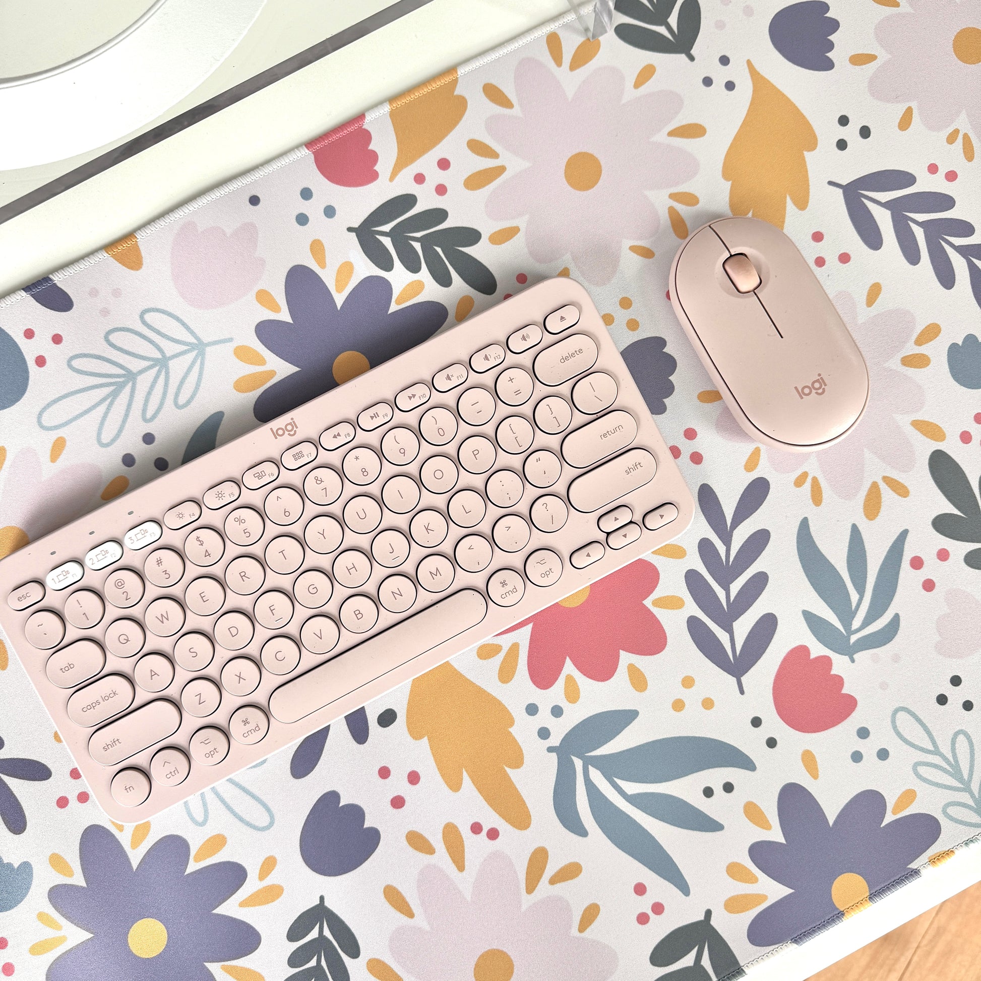 Tapis de bureau (fleurs colorées)