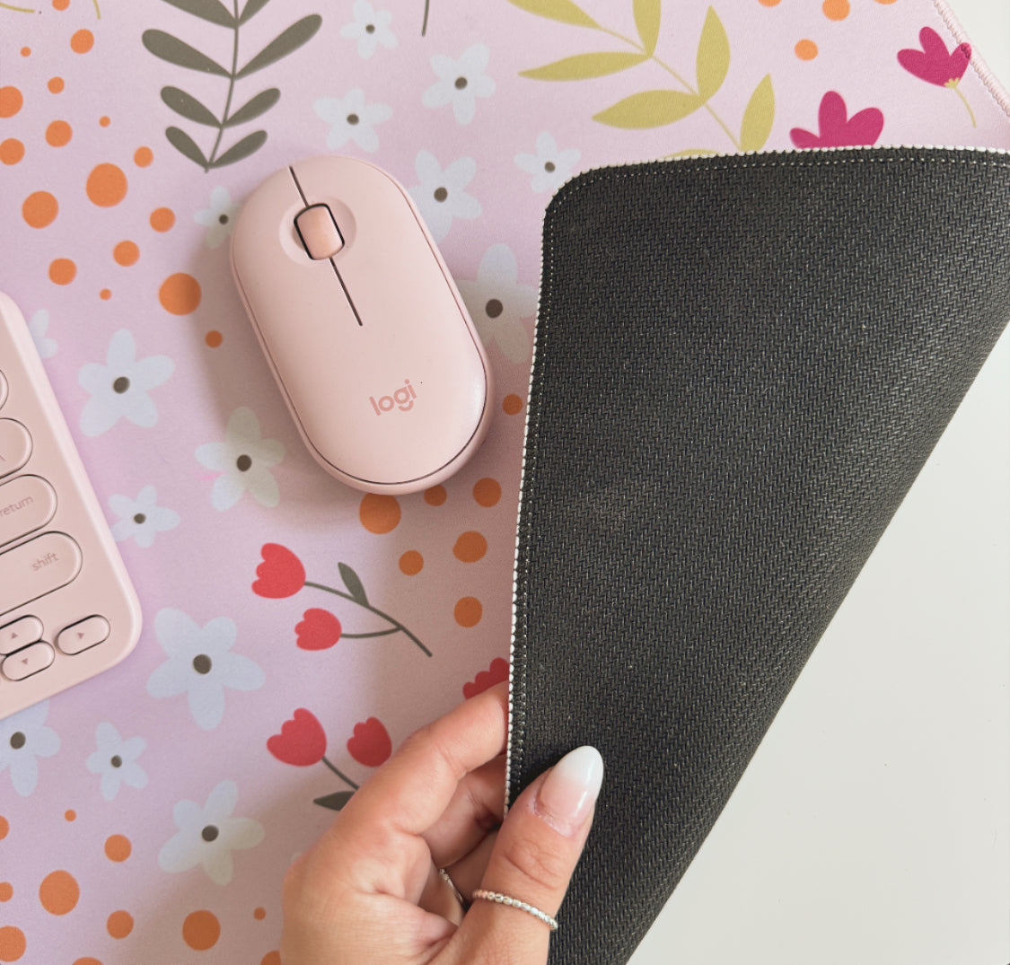 Tapis de bureau (rose fleurie)