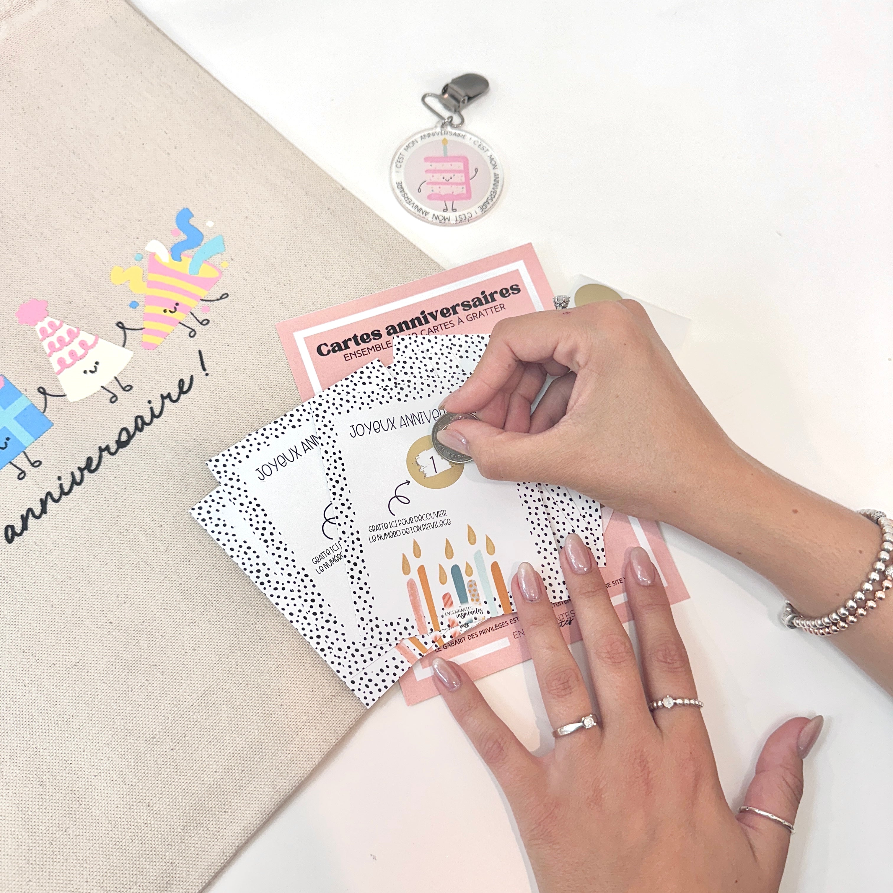 Image of Ensemble de 10 cartes à gratter d’anniversaire (chandelles)