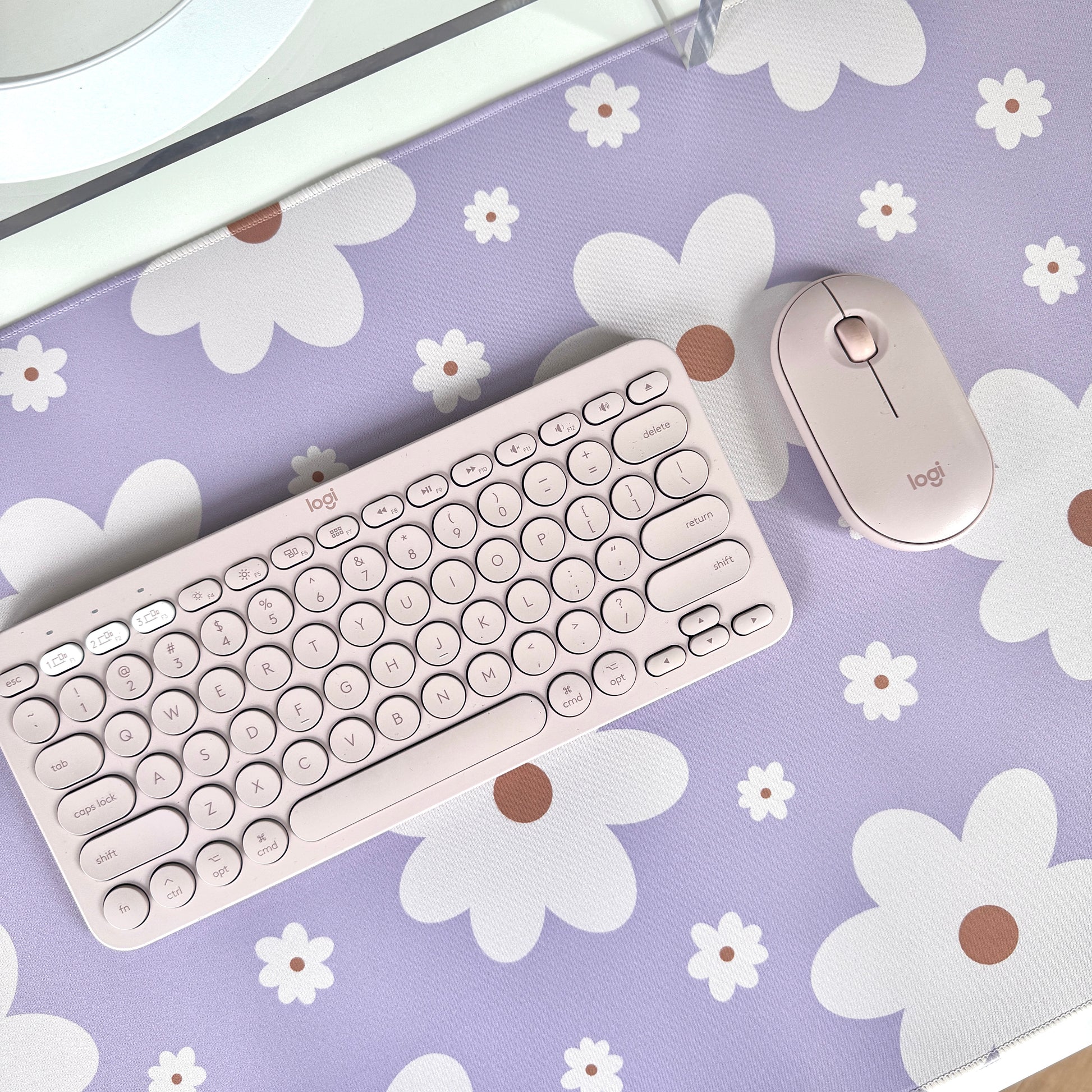 Tapis de bureau (marguerites lilas)
