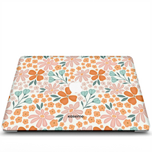 Load image into Gallery viewer, Orangé par Enseignantes Inspirantes Macbook Skin
